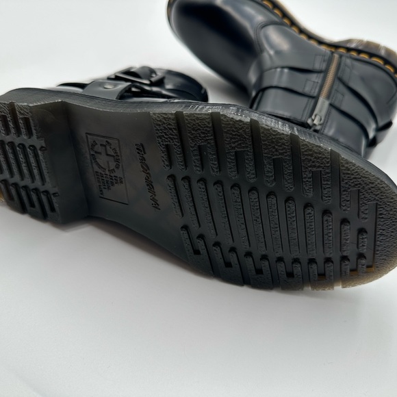 NEW Dr. Martens Jaimes Buckle Chelsea Unisex Boot Black Smooth Sz 6W/5M - Picture 5 of 12